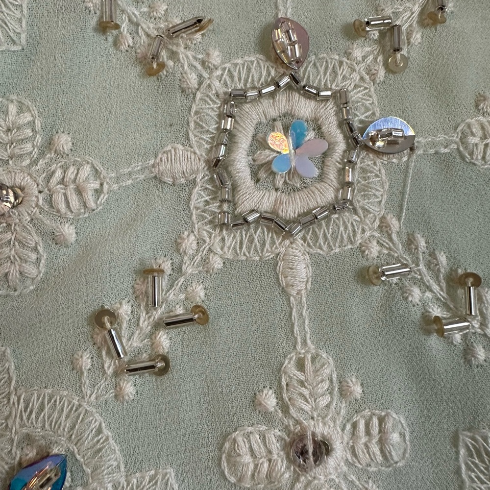 Lashkaraa Light Green Embroidered Suit - Picture 14 of 16